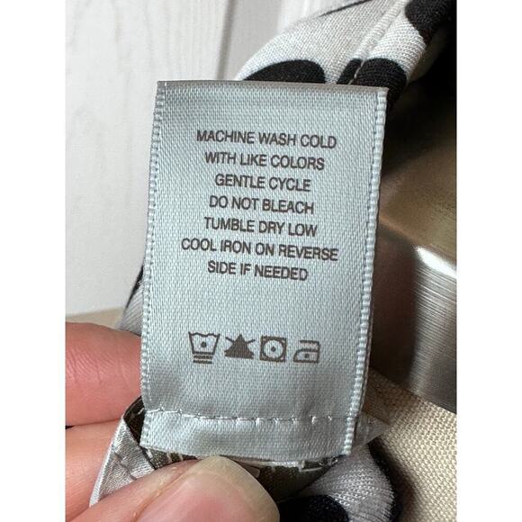 Multiples Black White Polka Dot Sleeveless Top Blouse Women's Size M NWT - Picture 5 of 5